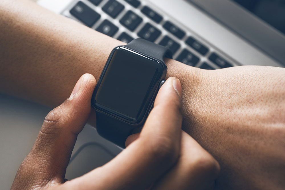 15 Hidden Apple Watch Hacks Users Don&#8217;t Know About